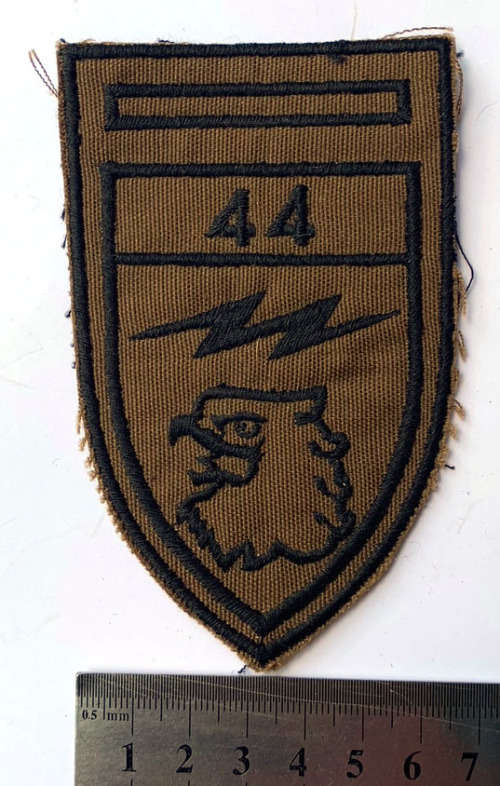 HS117 - 44 Para Bridage - Embroidered flash (5)