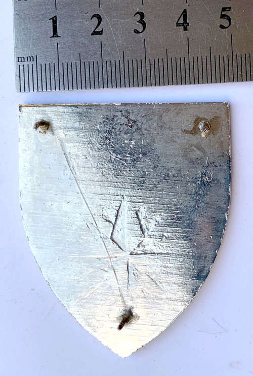 HS216 - SADF 2 Reconnaissance Regiment metal flash 2nd type - right facing