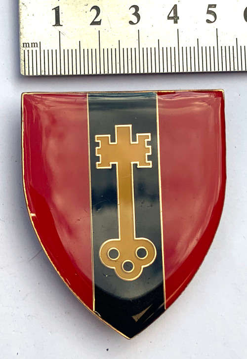 Detention Barracks shoulder flash (3 pins)