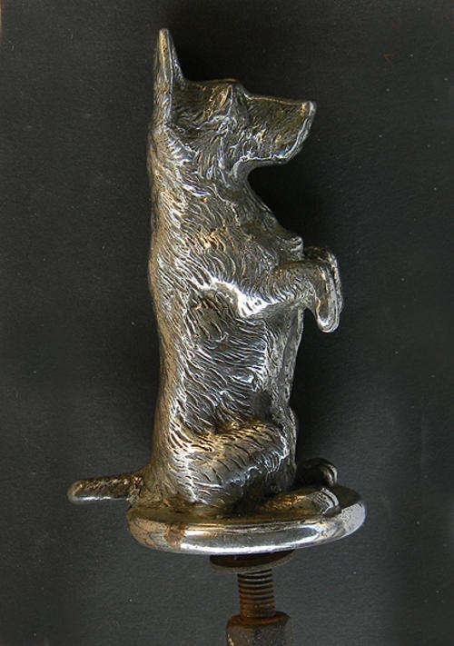 Scottie dog bonnet mascot