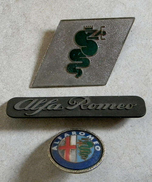 Alfa emblems