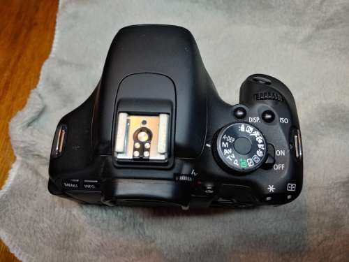 Canon EOS T3i (EOS 600D) + 18-55mm + 50mm + Voyager Prestige
