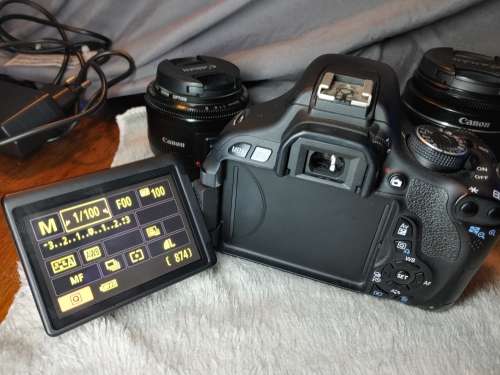 Canon EOS T3i (EOS 600D) + 18-55mm + 50mm + Voyager Prestige