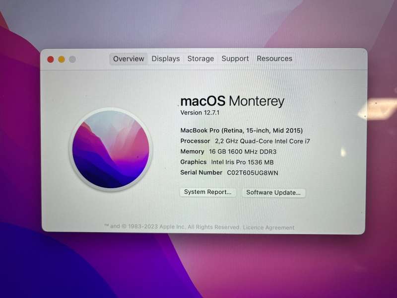 MacBook Pro 2015 , 15-Inch Core i7 2.20GHz , Retina Display, 16GB RAM , 256GB SSD