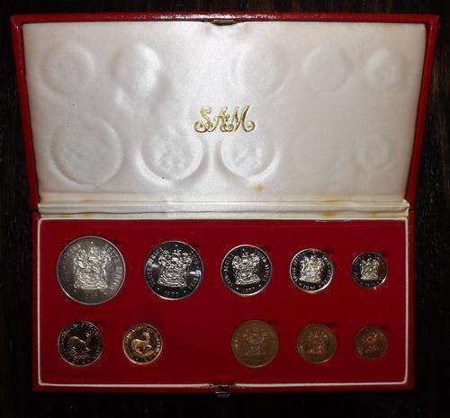 1977 Long Proof Set With Gold