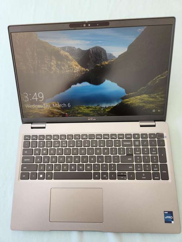 Dell Latitude 5540 i5-134U,16GB,512GB,LTE- Windows 11 Pro