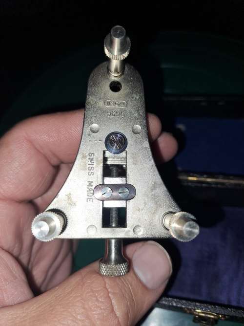 Watchmakers Bergeon balance poising vice