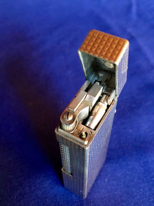 Dunhill Rollagas Lighter, Hobnail Pattern - Serviced, 6 Month Guarantee