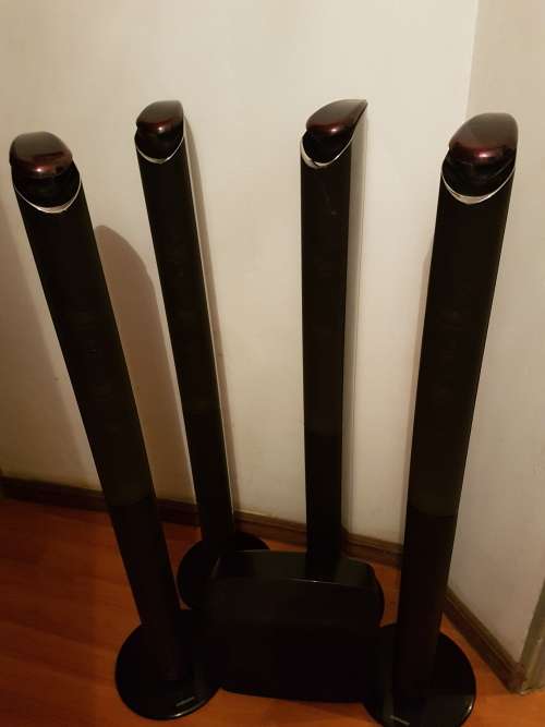 Samsung 4.1 Tallboy Speakers HT-TX715