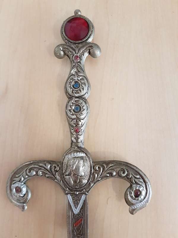 Pair of Patentado Ryc Spanish Decorative Display Swords (Length 47cm)