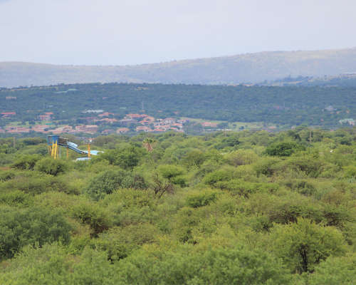 MONATENG SAFARI LODGE JANUARY WEEKEND BARGAIN