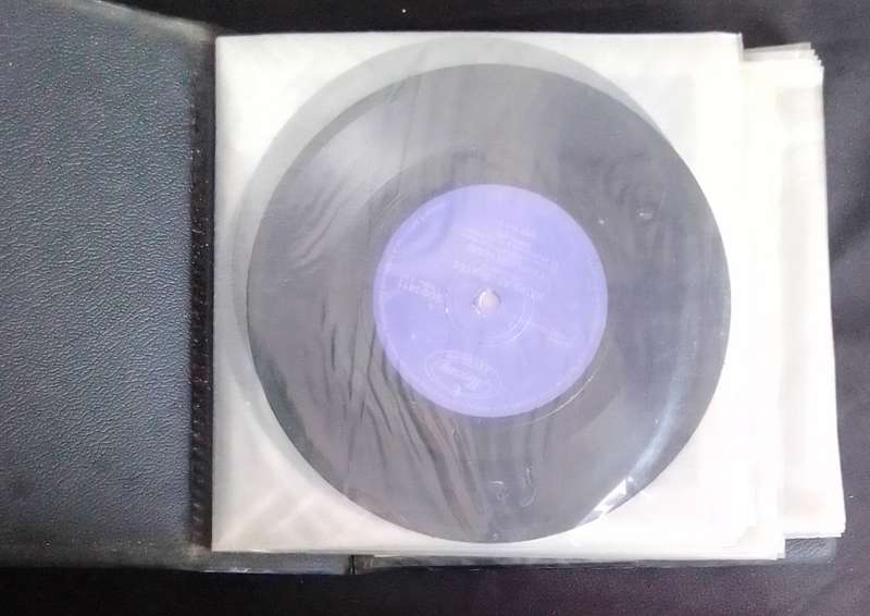 7` Vinyl Collection Case - Various Genres