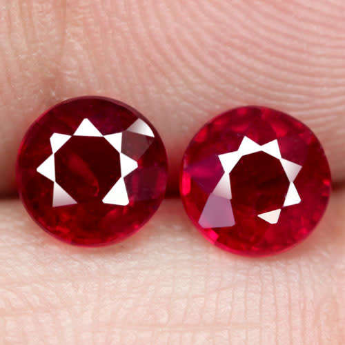 WOW!  BEAUTIFUL MATCHED  EARRING PAIR - 1.88 CT. (2 PCS) ROUND FACET 100% NATURAL TOP BLOOD RED RUBY