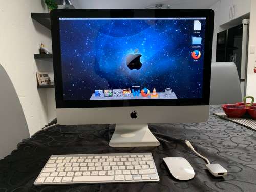 Apple iMac Mid 2011 500GB with original Wireless Keyboard and Mouse