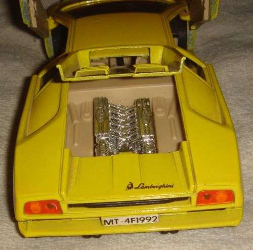 A COLLECTION OFF METAL CARS MB BMW PORCH 1987 FERRARI F40 AND LAMBORGHINI DIABLO