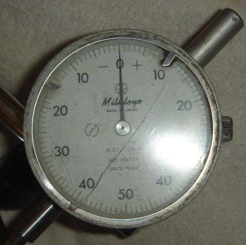 MITOTOYO DIAL INDICATOR FOR LATHE IN WORKING ORDER