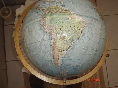 Vintage 1970 Readers Digest Replogle 12" Great World Globe made in CHIGARGO