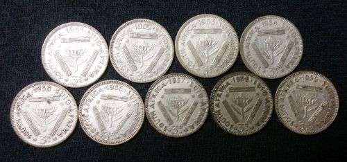 A COLLECTION OF 3d COINS FROM 1951-1959 BIDDING ARE PER COIN