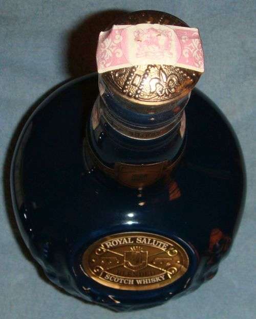WOW FOR THE COLLECTOR A CHIVAS ROYAL SALUTE 21 YEAR OLD SCOTCH WHISKY STIL SEALED