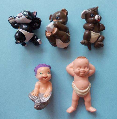 5 Magic Diaper Babies / Dolls