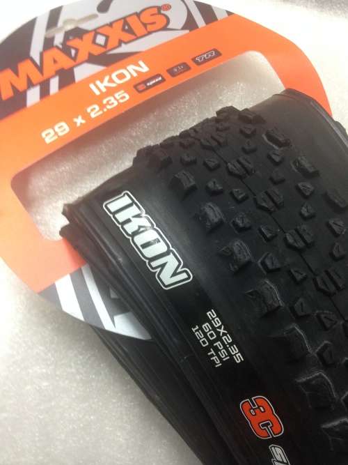 MAXXIS IKON MTB 29 x 2.35 tyre