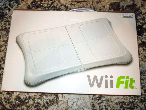 NINTENDO Wii FIT new in box
