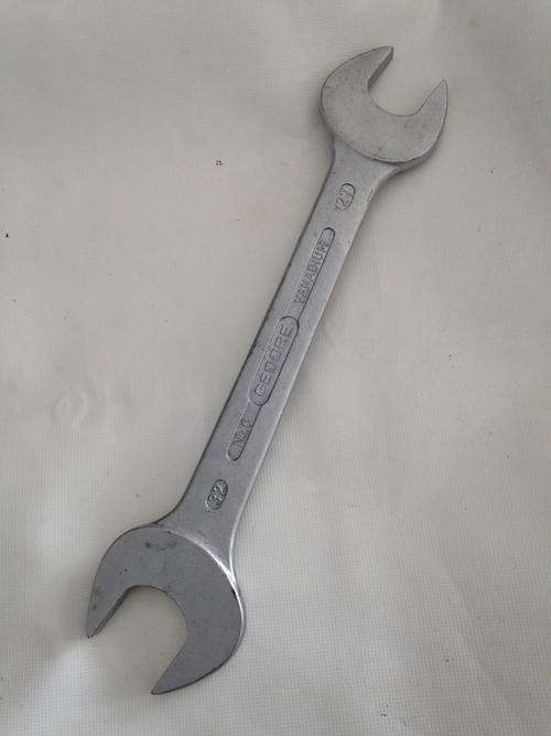 GEDORE vanadium No6 Spanner size 32 , 27