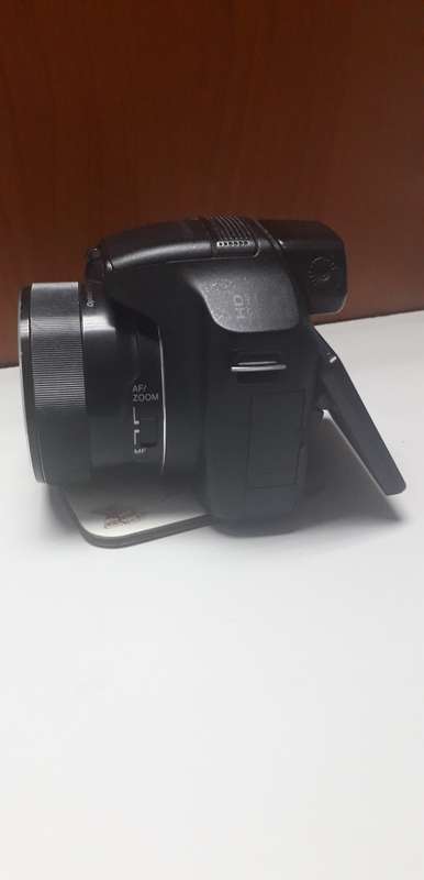 SONY CYBER SHOT DIGITAL CAMERA