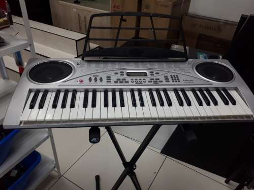 SAKYNO ELECTRONIC KEYBOAD