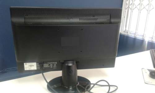 HP 20" MONITOR