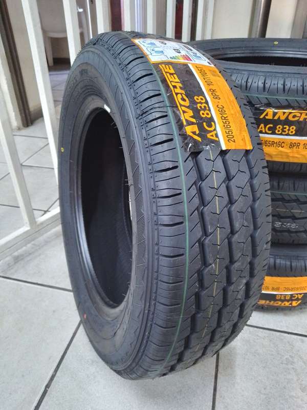 NEW TYRE 205/65R16C ANCHEE