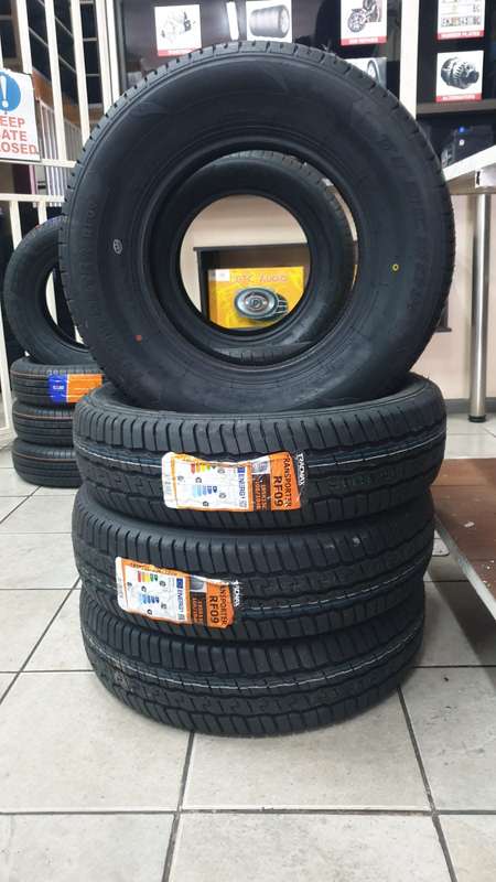 NEW TYRE 195R15C BSW TRACMAX