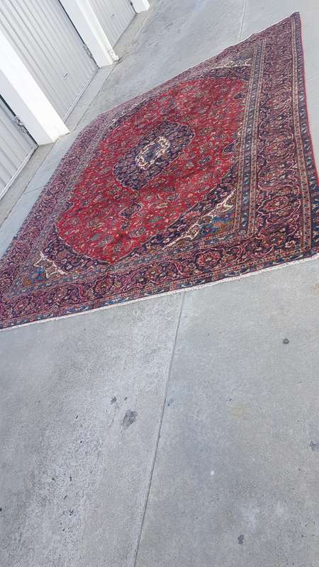 Persian carpet 392cm x 275 hand knotted  (with certificate of authenticity)FREE DELIVERY