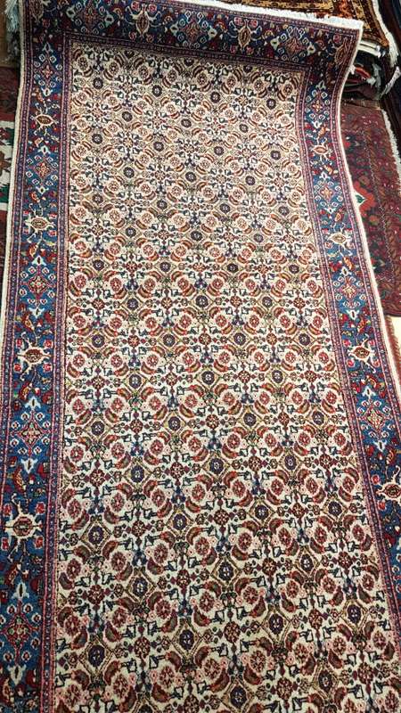 STUNNING FISH DESIGN PERSIAN CARPET MOOT HAND KNOTTED 310CM x 110CM (with certificate)