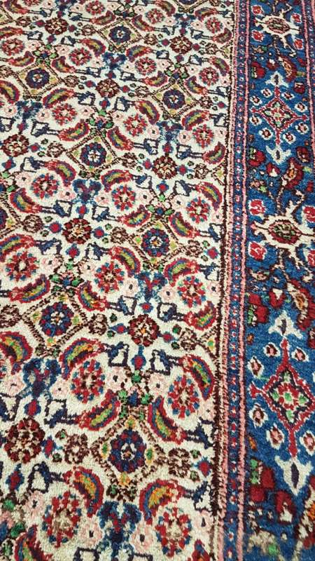 STUNNING FISH DESIGN PERSIAN CARPET MOOT HAND KNOTTED 310CM x 110CM (with certificate)