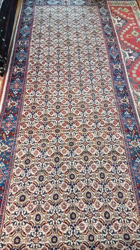 STUNNING FISH DESIGN PERSIAN CARPET MOOT HAND KNOTTED 310CM x 110CM (with certificate)
