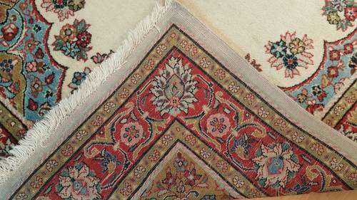 Persian Sarough Carpet 216cm x 140cm Hand Knotted (with certificate)