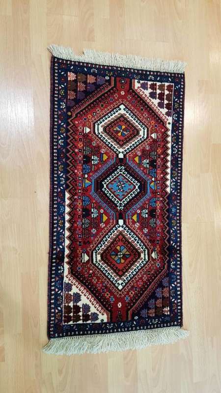Very Fine Persian Yalemeh Carpet 100cm x 60cm Hand Knotted