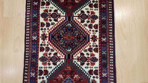 Very Fine Persian Yalemeh 100cm x 60cm Hand Knotted