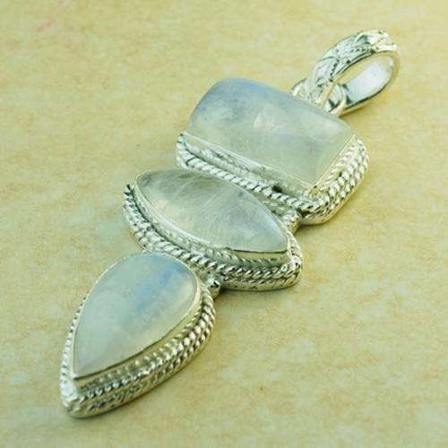 WOW!!! MOONSTONE PENDANT!!