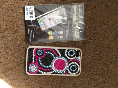 Apple iPhone 4S 64GB with Technika docking station and screen protector