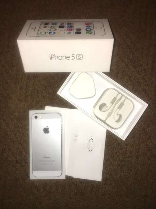 iPhone 5s 16GB with box