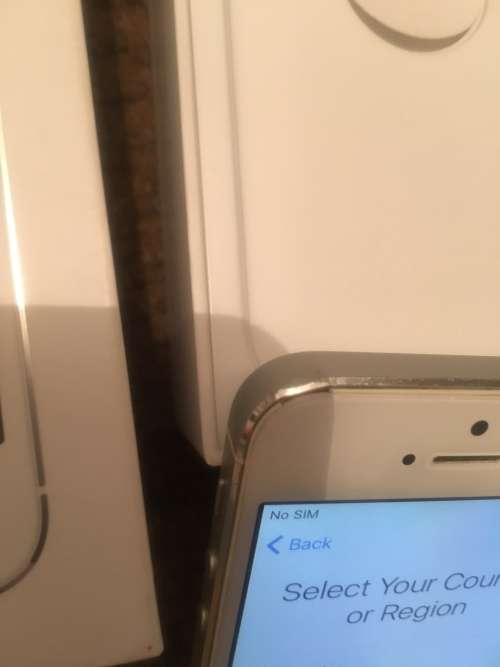 iPhone 5s 16GB with box
