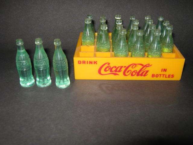 VINTAGE MINIATURE COCA-COLA TRAY