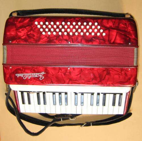 FRONTALINI PIANO ACCORDION - VINTAGE - ITALIAN - REDUCED