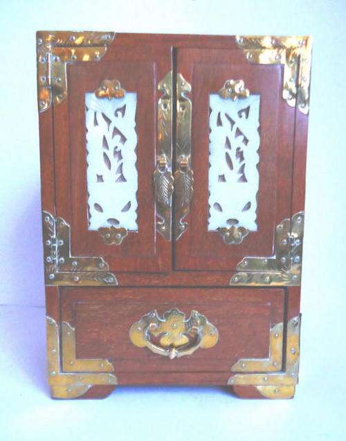 ANTIQUE CHINESE HARDWOOD JEWELLERY BOX