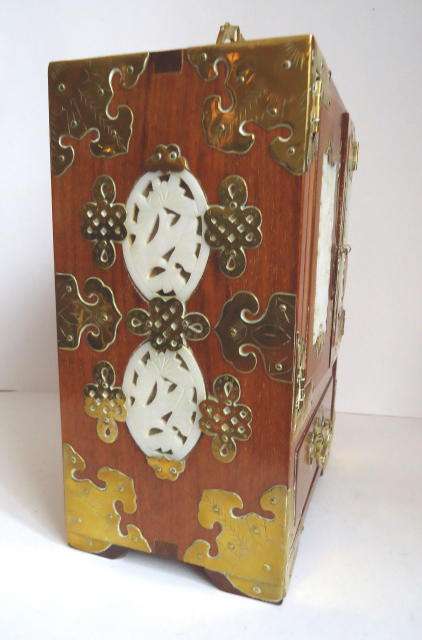 CHINESE JEWELLERY BOX