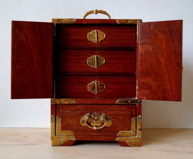 Vintage Chinese hardwood jewellery box