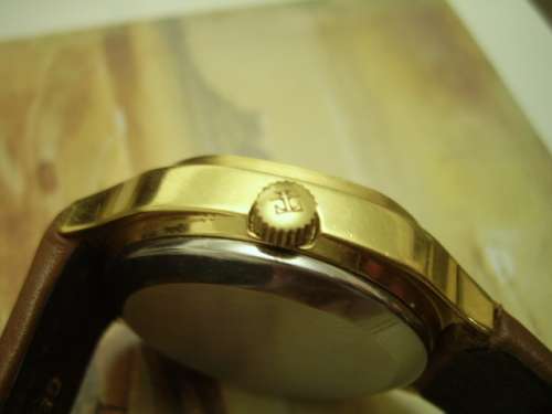 VINTAGE TISSOT QUARTZ 2030 FROM THE 1970'S