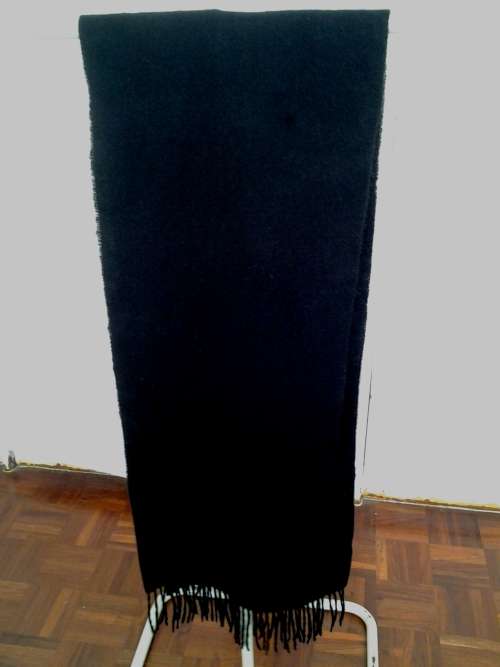 BLACK CASHMERE SCARF - FRINGE - NEW